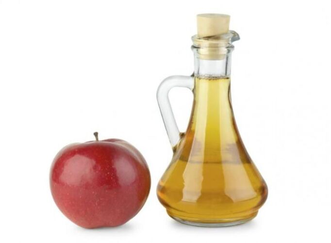 Äppel Cider Esseg fir Zehennagelpilz ze behandelen
